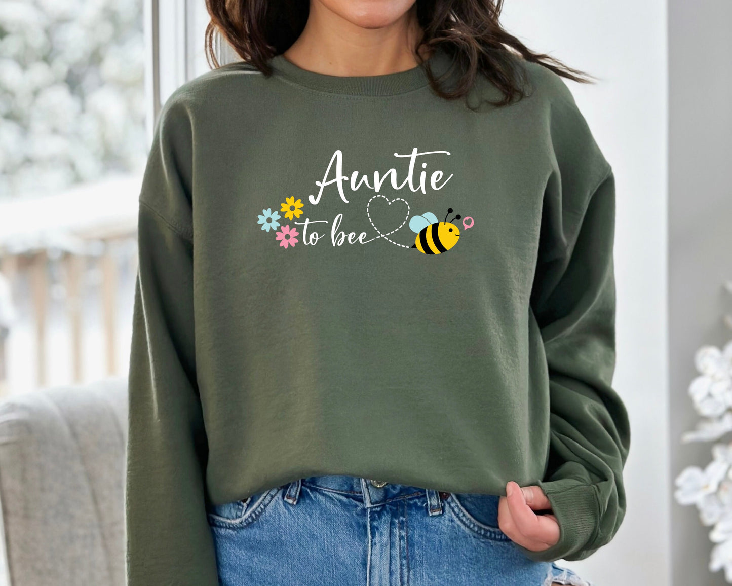Aunt to Bee Sweatshirt, Pregnancy Reveal Sweatshirt, Auntie Sweatshirt, Gift for Mom, Gift for Aunt Sweatshirt, New Aunt Gift, Birthday Aunt