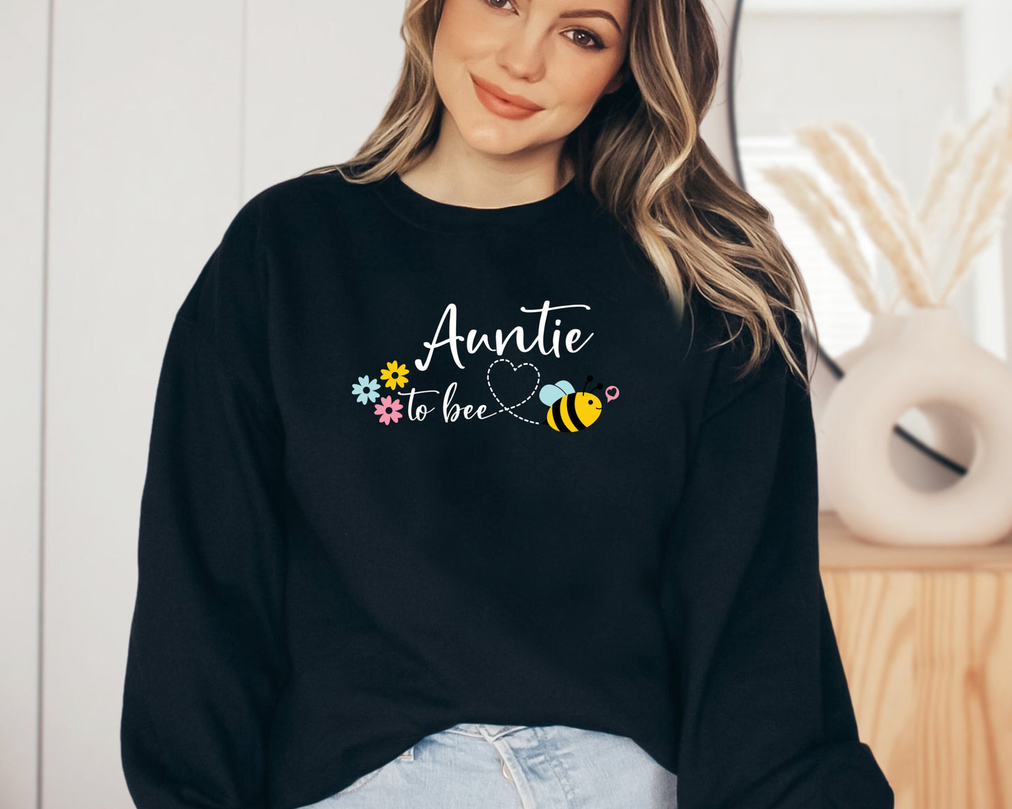 Aunt to Bee Sweatshirt, Pregnancy Reveal Sweatshirt, Auntie Sweatshirt, Gift for Mom, Gift for Aunt Sweatshirt, New Aunt Gift, Birthday Aunt