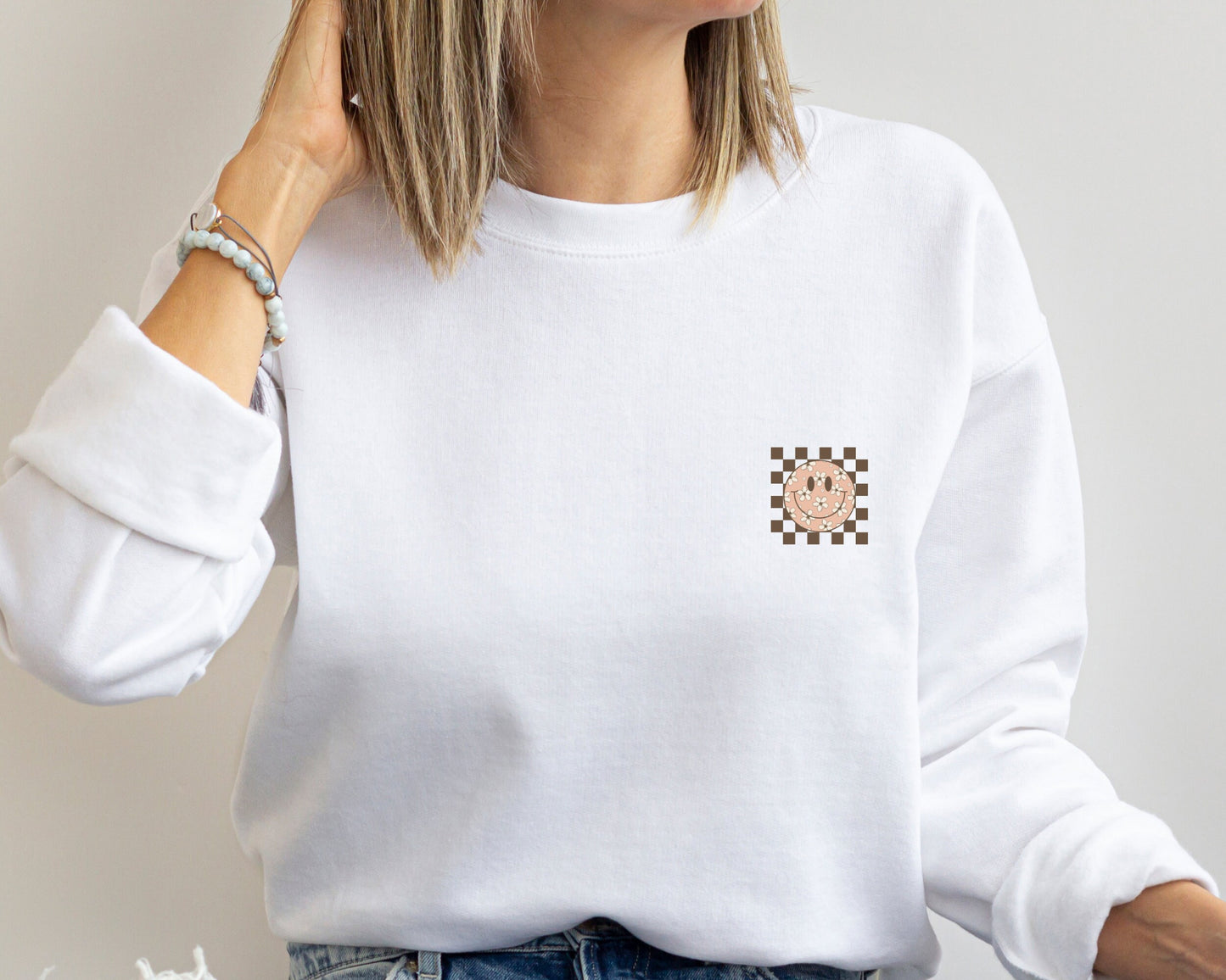 Smiling Flower Sweatshirt, Trendy Smile Face Sweatshirt, Sweatshirt for Women, Happy Face Hoodie, Retro Smile Sweatshirt, Birthday Gift