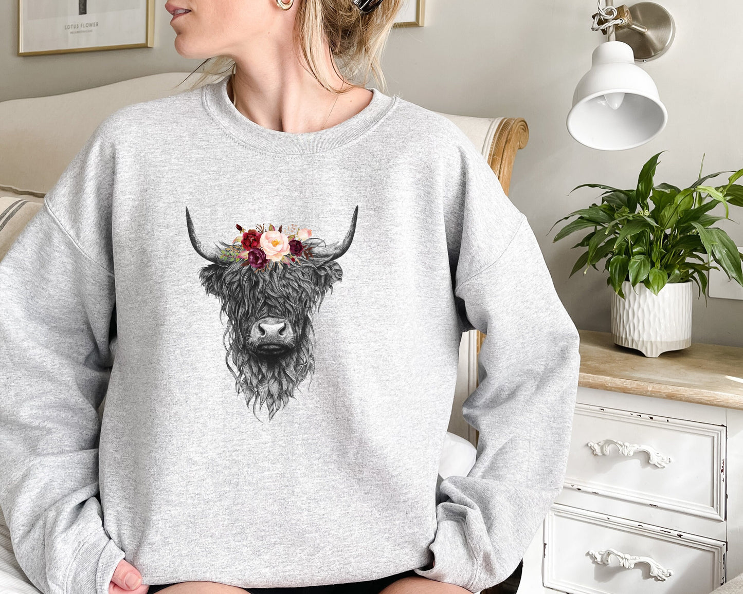 Highland Cow Sweatshirt, Country Hoodie, Western Sweatshirt, Highland Cow Hoodie, Highland Cow Sweatshirt, Western Clothes, Farm Sweater